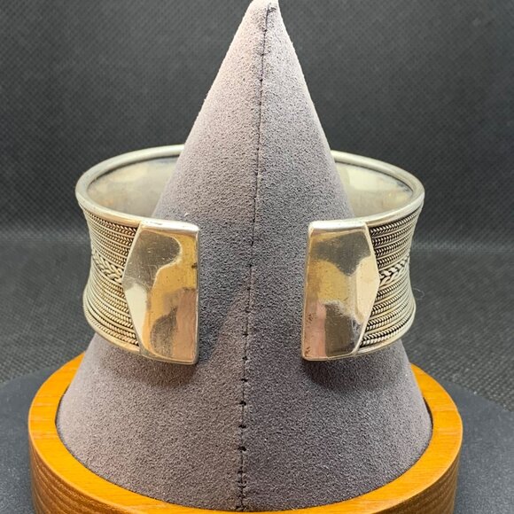 VTG Sterling Silver 925 Textured Twist Rope Design Cuff Bracelet Size 1.25" Wide - Picture 2 of 15